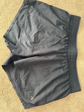 GAP Athletic Shorts - Black